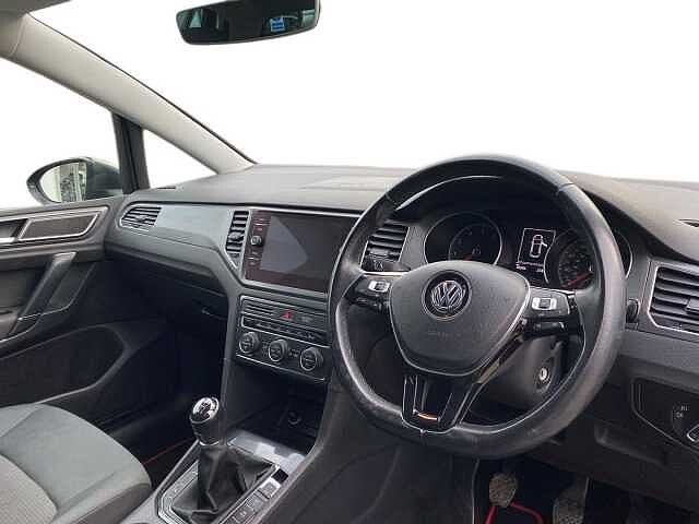 Volkswagen Golf SV