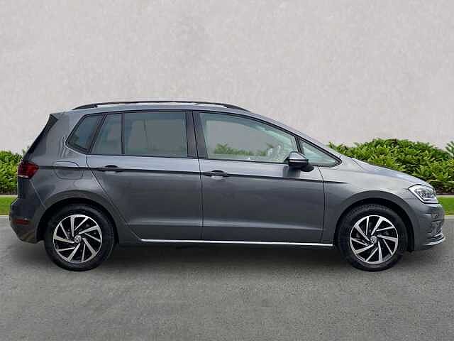 Volkswagen Golf SV