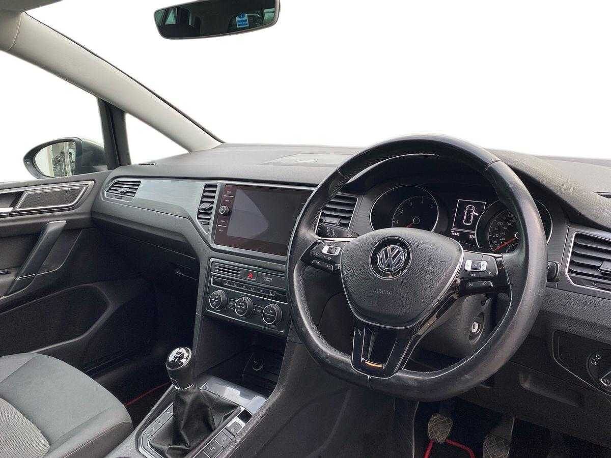 Volkswagen Golf SV