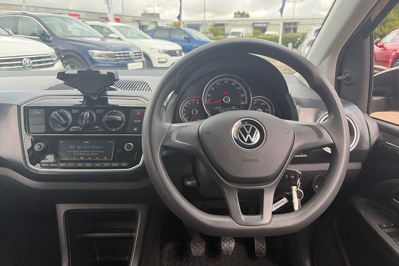 Volkswagen up!
