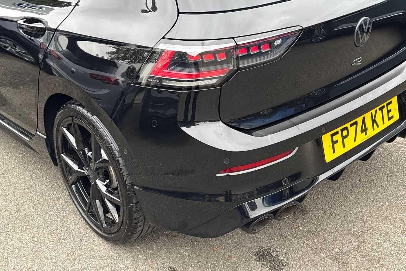 Volkswagen Golf R