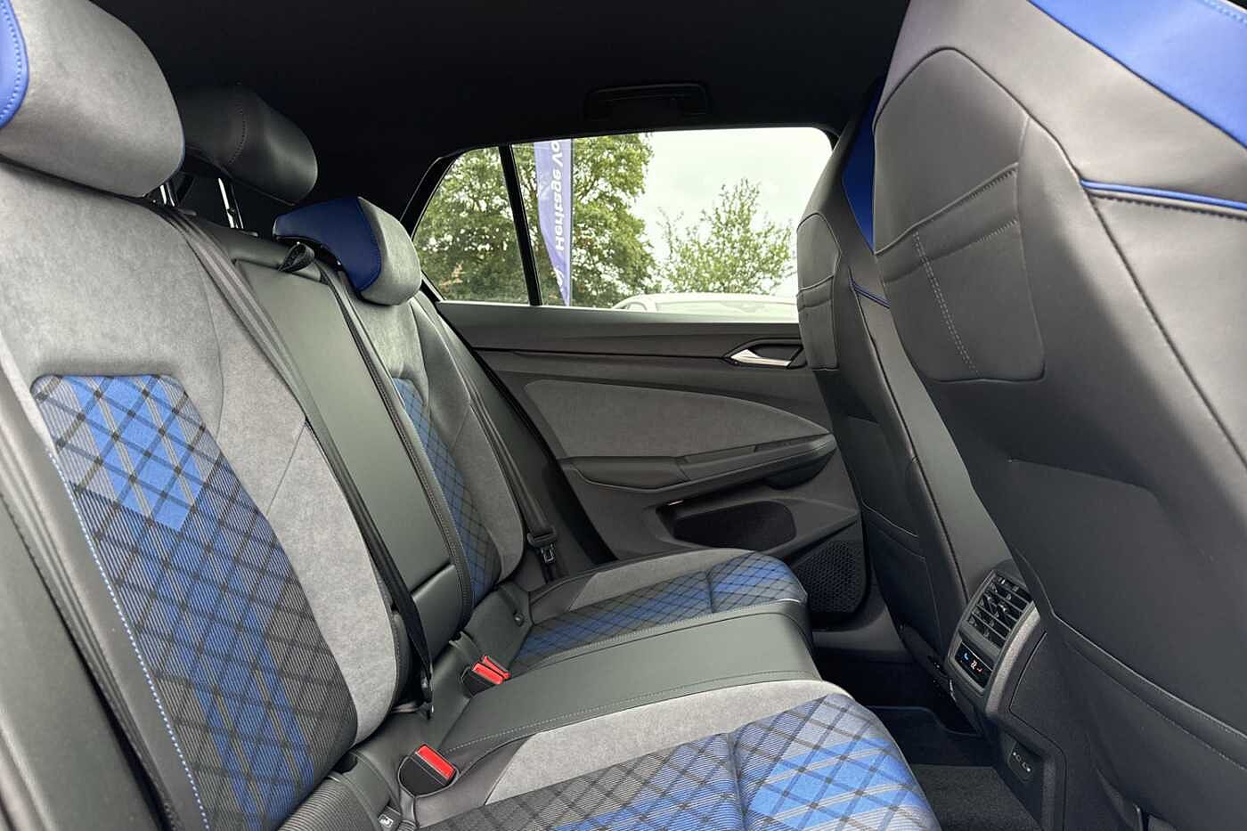 Volkswagen Golf R