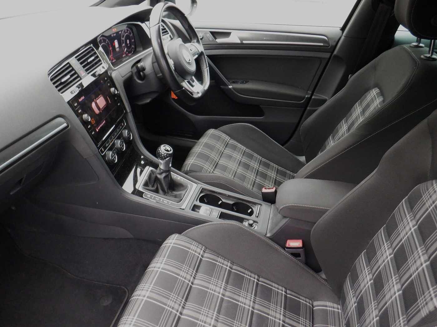 Volkswagen Golf GTD