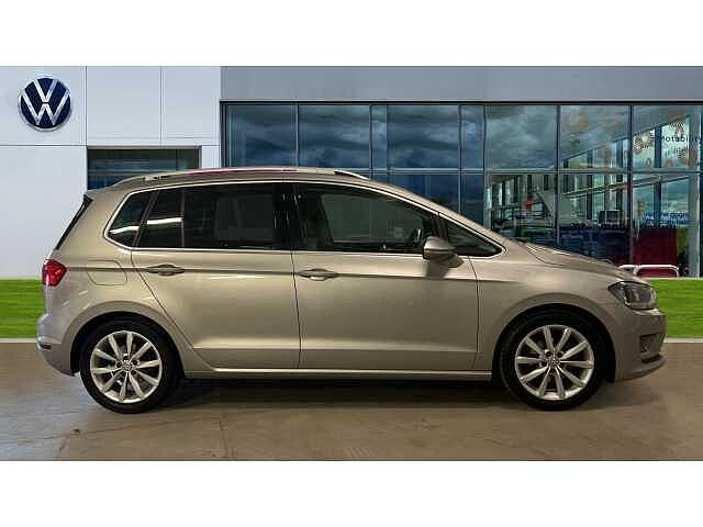 Volkswagen Golf SV
