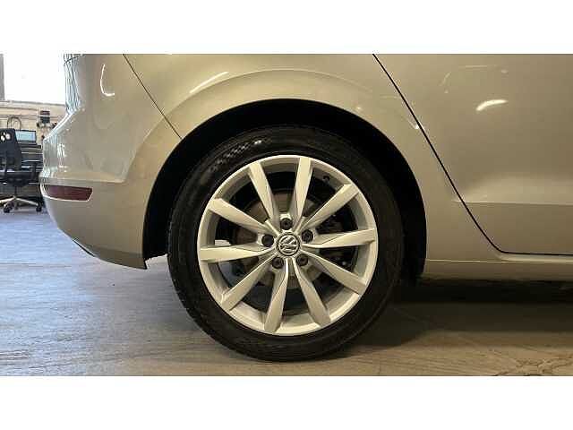 Volkswagen Golf SV