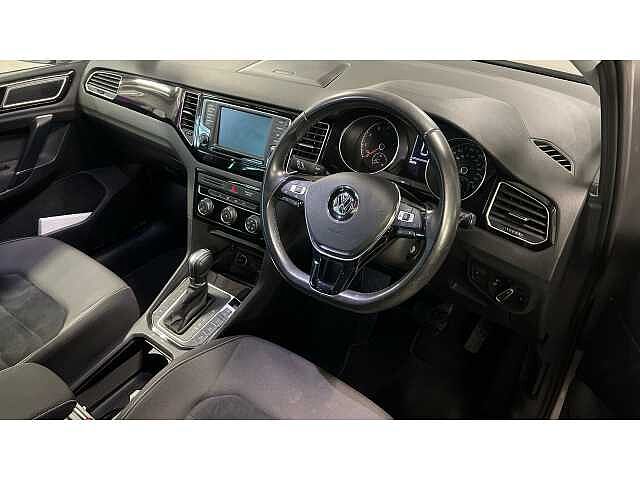 Volkswagen Golf SV