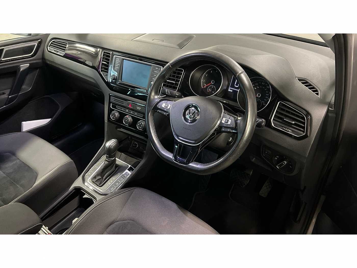 Volkswagen Golf SV