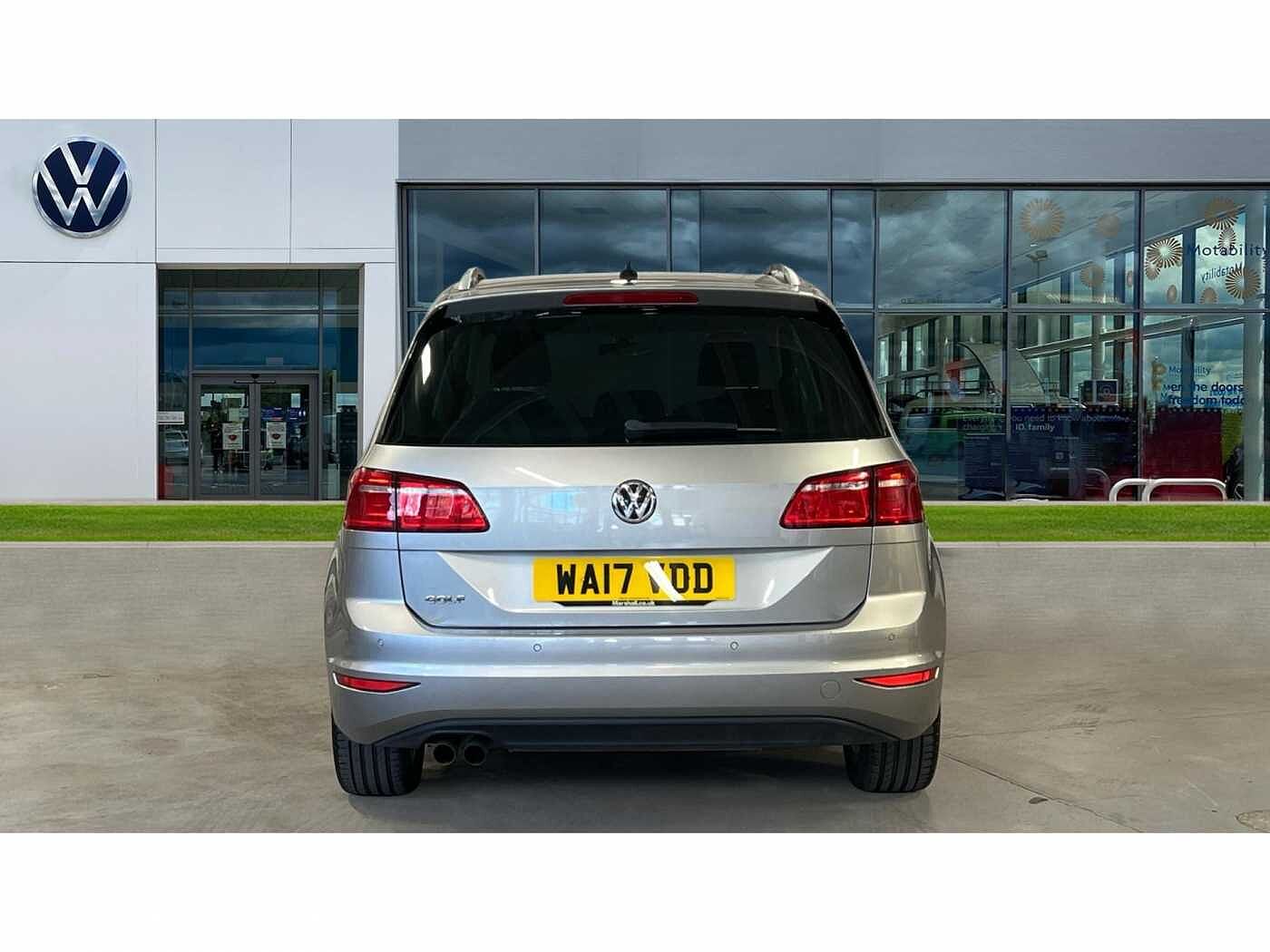Volkswagen Golf SV