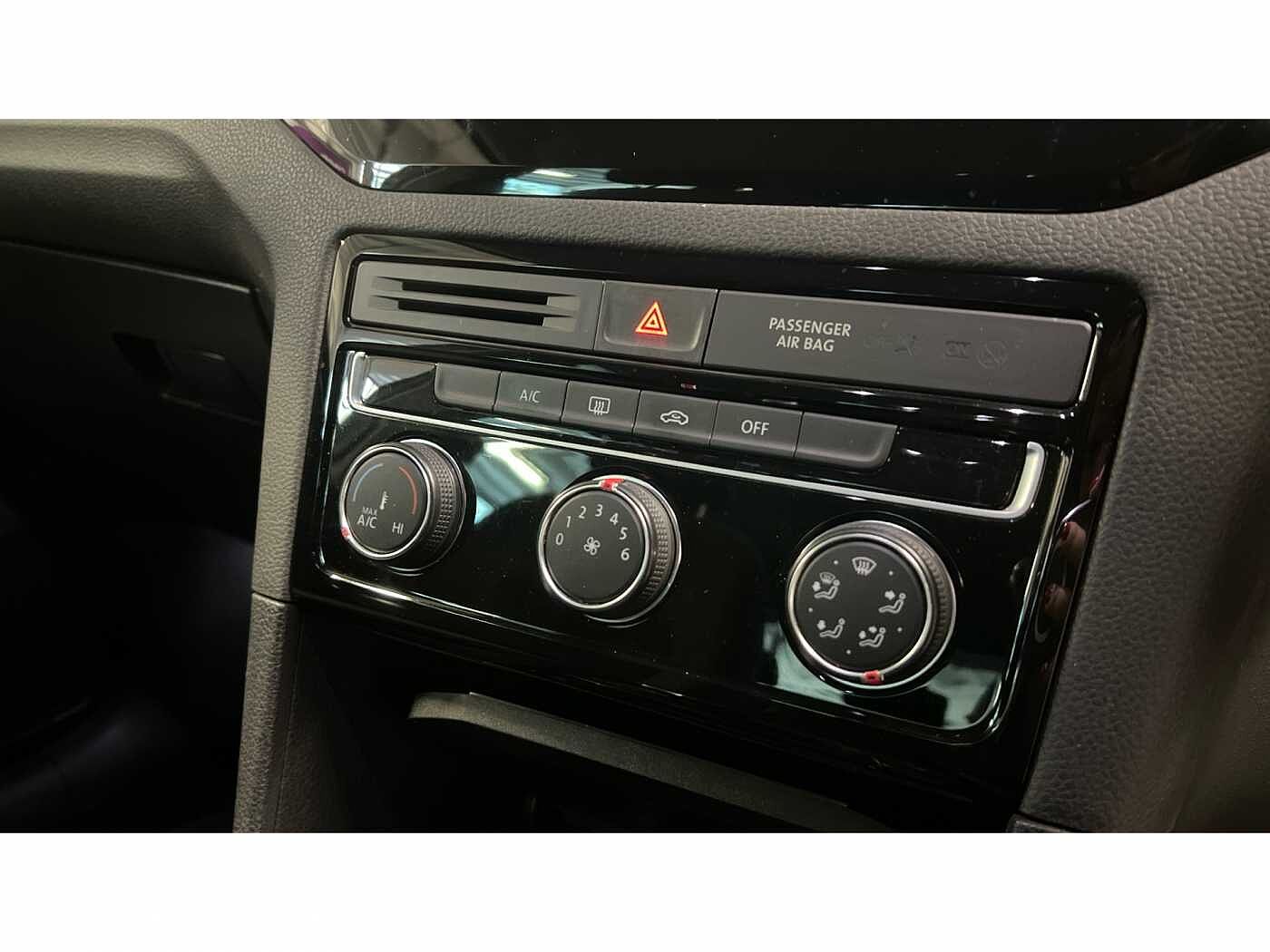 Volkswagen Golf SV