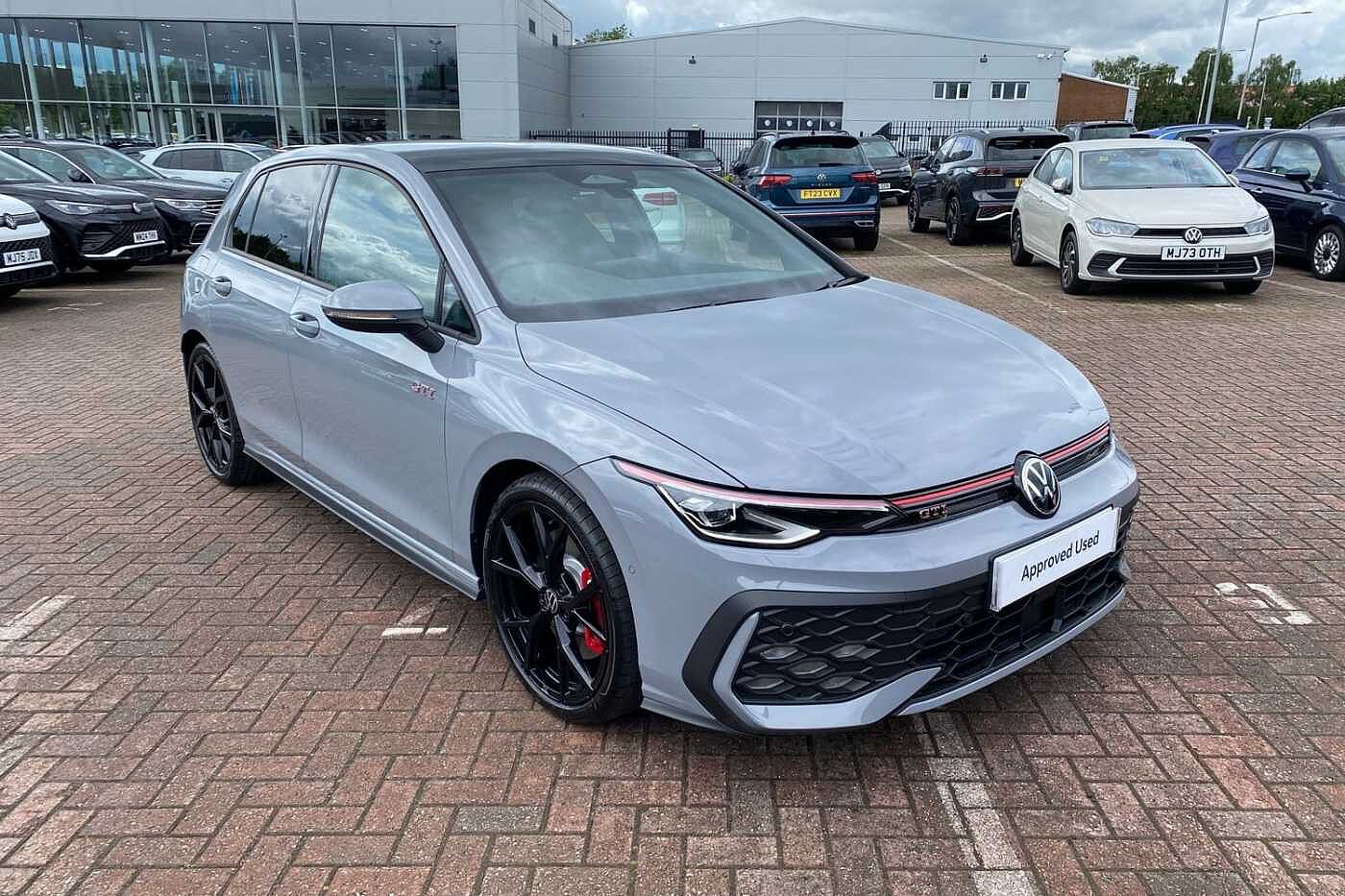 Volkswagen Golf GTI