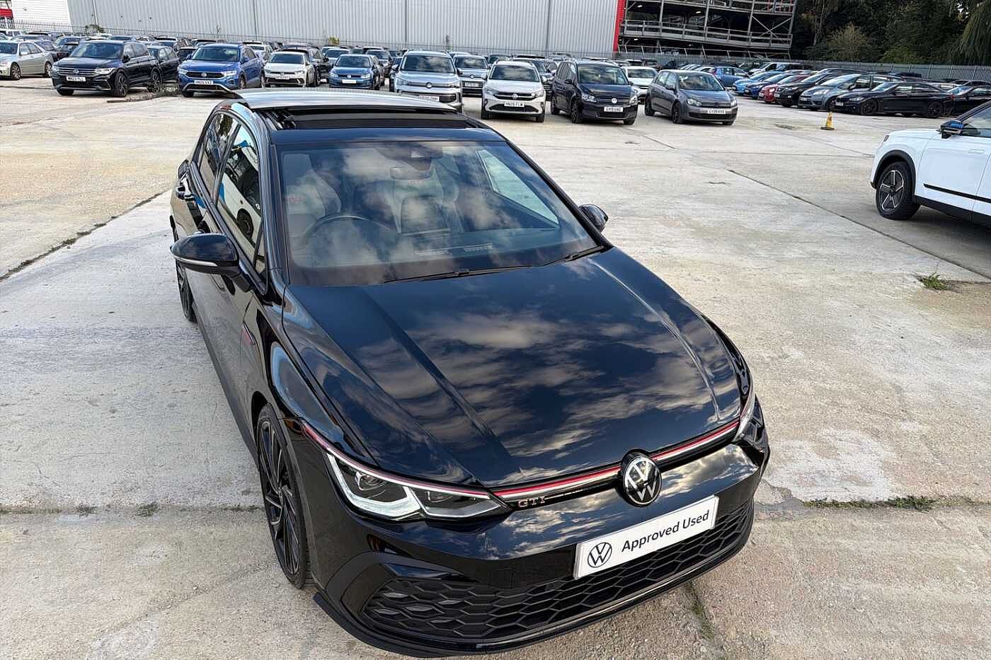 Volkswagen Golf GTI
