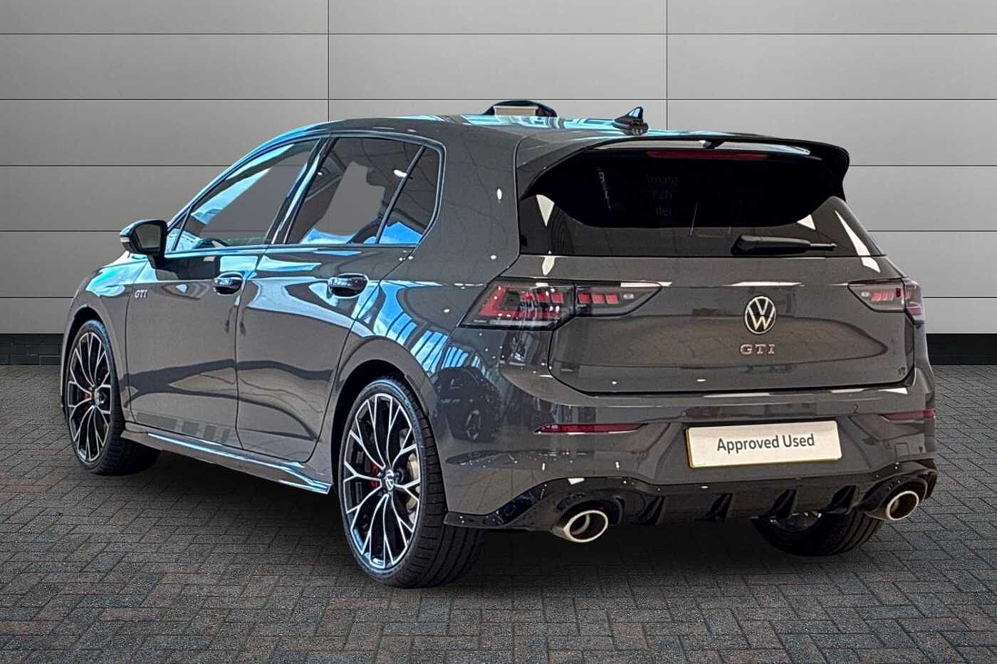 Volkswagen Golf GTI