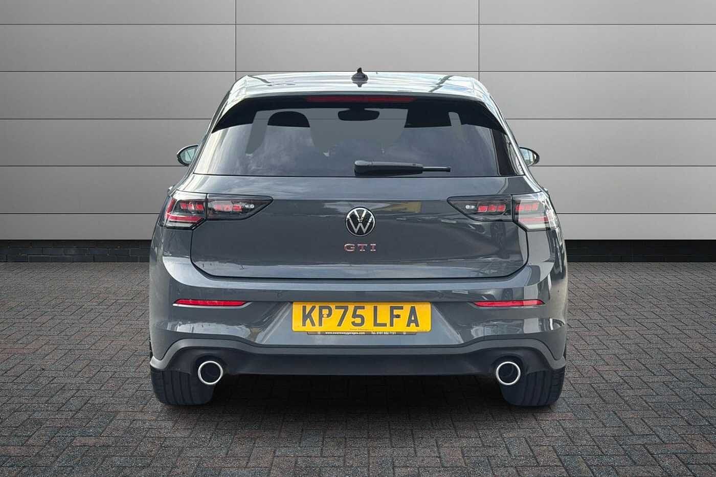 Volkswagen Golf GTI