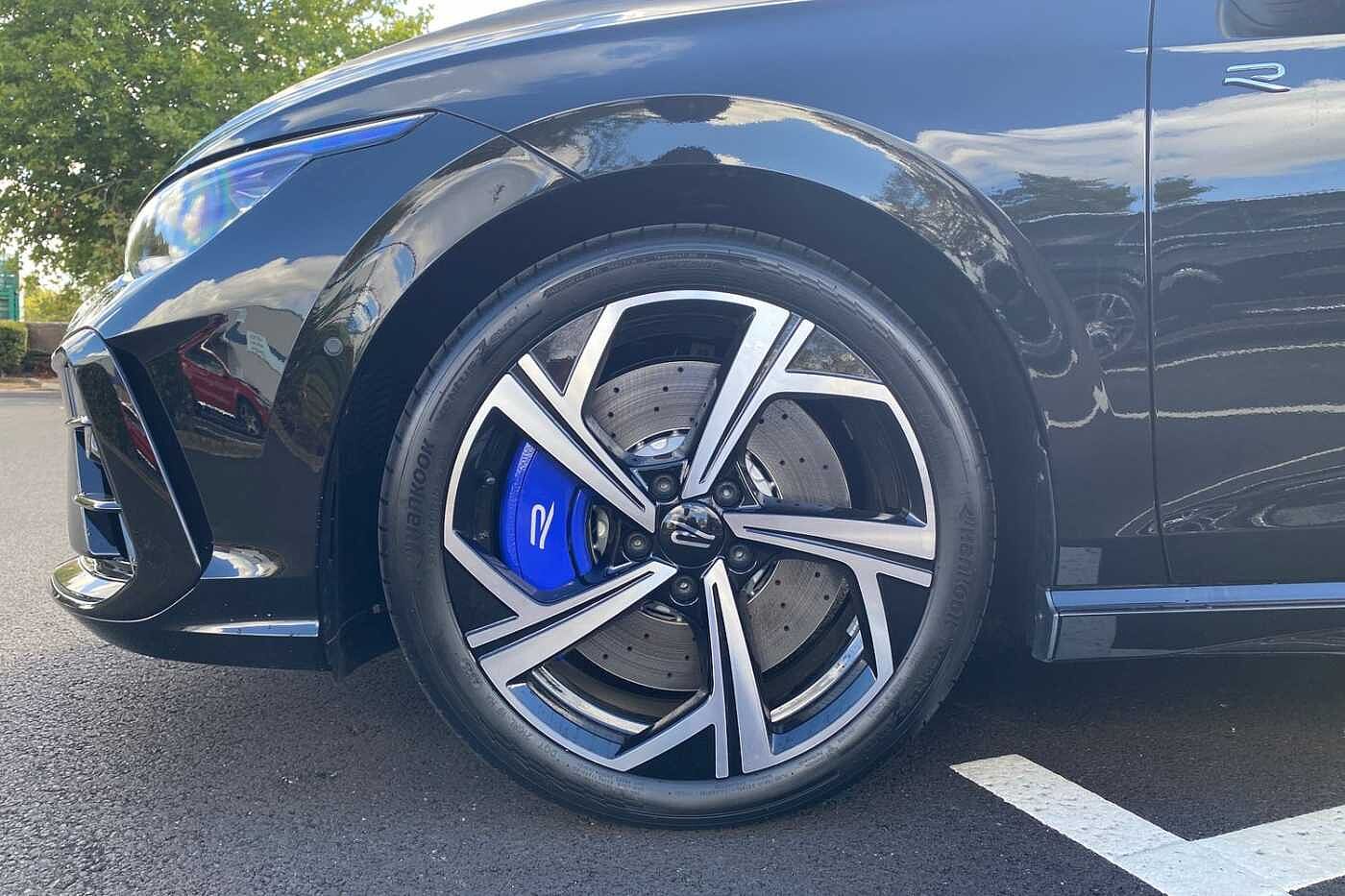 Volkswagen Golf R