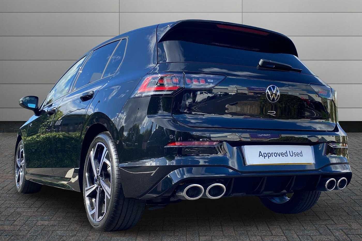 Volkswagen Golf R
